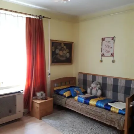 Apartment 3 Kincsem Vendeghaz